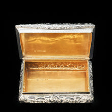 Load image into Gallery viewer, A Solid Silver Table Snuff Box Georgian - Nathaniel Mills 1836 - Artisan Antiques
