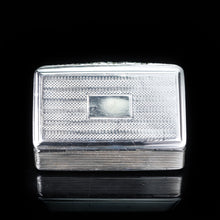 Load image into Gallery viewer, Antique Georgian English Solid Silver Snuff Box - c.1800 - Artisan Antiques
