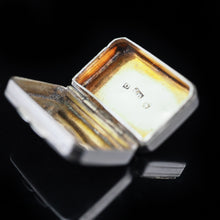 Load image into Gallery viewer, Antique Georgian Silver Vinaigrette by William Pugh - 1812 - Artisan Antiques
