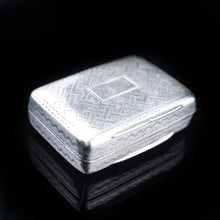 Load image into Gallery viewer, Antique Silver Vinaigrette with gilt interior by Thomas Shaw - 1833 - Artisan Antiques
