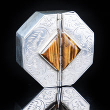 Load image into Gallery viewer, Sterling Silver Octagonal Dual Compartment Pill / Snuff Box - 20th Century - Artisan Antiques
