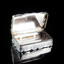 Load image into Gallery viewer, Antique Victorian Table Silver Snuff Box by Frederick Marson - 1896 - Artisan Antiques
