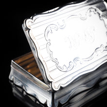 Load image into Gallery viewer, Victorian Heavy Table Silver Snuff Box by Edwards Smith - 1851 - Artisan Antiques
