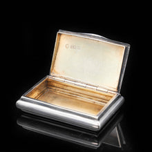Load image into Gallery viewer, Georgian Solid Silver Engine Turned Snuff Box with Gilt Interior - Thomas Shaw 1837 - Artisan Antiques
