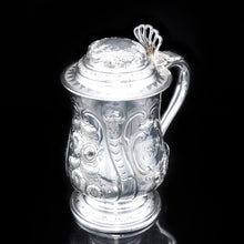 Load image into Gallery viewer, Victorian Silver Lidded Pint Tankard with Gilt Interior - 1840 - Artisan Antiques
