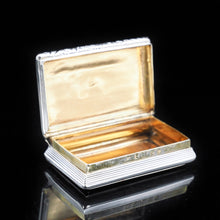 Load image into Gallery viewer, Georgian Solid Silver Snuff Box with Gilt Interior - Birmingham 1823 - Artisan Antiques
