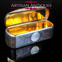 Load image into Gallery viewer, Antique Imperial Russian Silver Snuff Box - Star Niello Pattern - Artisan Antiques
