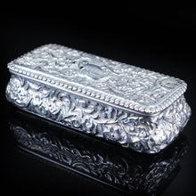 Load image into Gallery viewer, Antique Large Table Snuff Box with Acanthus Repousse - Birmingham 1901 - Artisan Antiques

