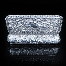 Load image into Gallery viewer, Antique Large Table Snuff Box with Acanthus Repousse - Birmingham 1901 - Artisan Antiques
