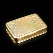 Load image into Gallery viewer, Georgian Silver Gilt Engine Turned Snuff Box - John Reily, 1829 - Artisan Antiques
