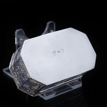 Load image into Gallery viewer, A Solid Silver Octagonal Snuff/Pill Box - Thomas Glaser 1891 - Artisan Antiques
