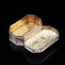 Load image into Gallery viewer, A Solid Silver Octagonal Snuff/Pill Box - Thomas Glaser 1891 - Artisan Antiques
