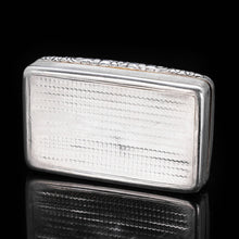 Load image into Gallery viewer, Georgian Engine Turned Solid Silver Snuff Box - Edward Smith 1835 - Artisan Antiques
